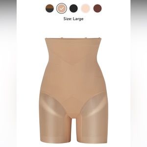 NWT honeylove superpower short size large new with tags sand color